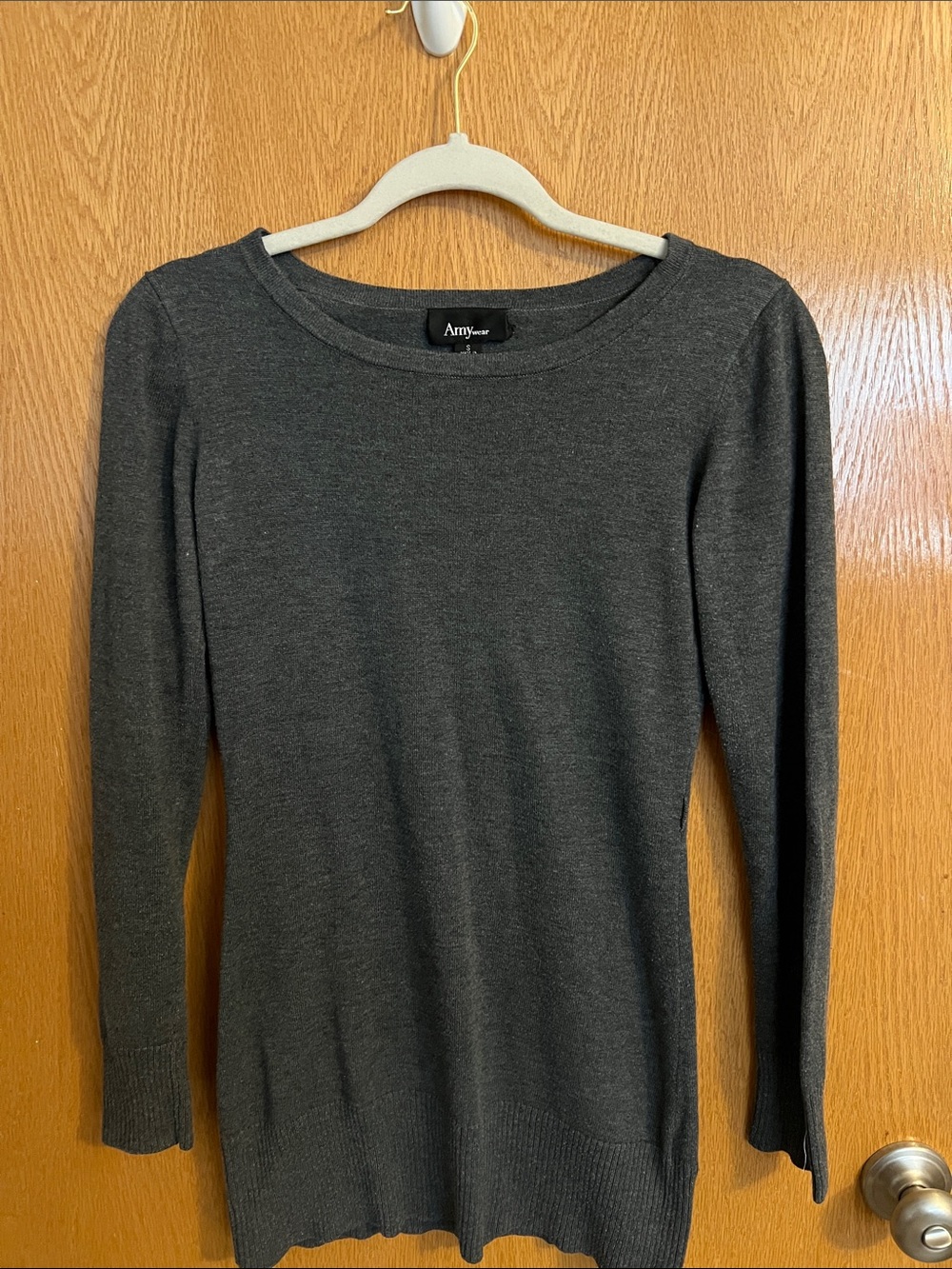 Amy Byer Women's Dark Gray Lightweight Long-Sleeve Crew Sweater